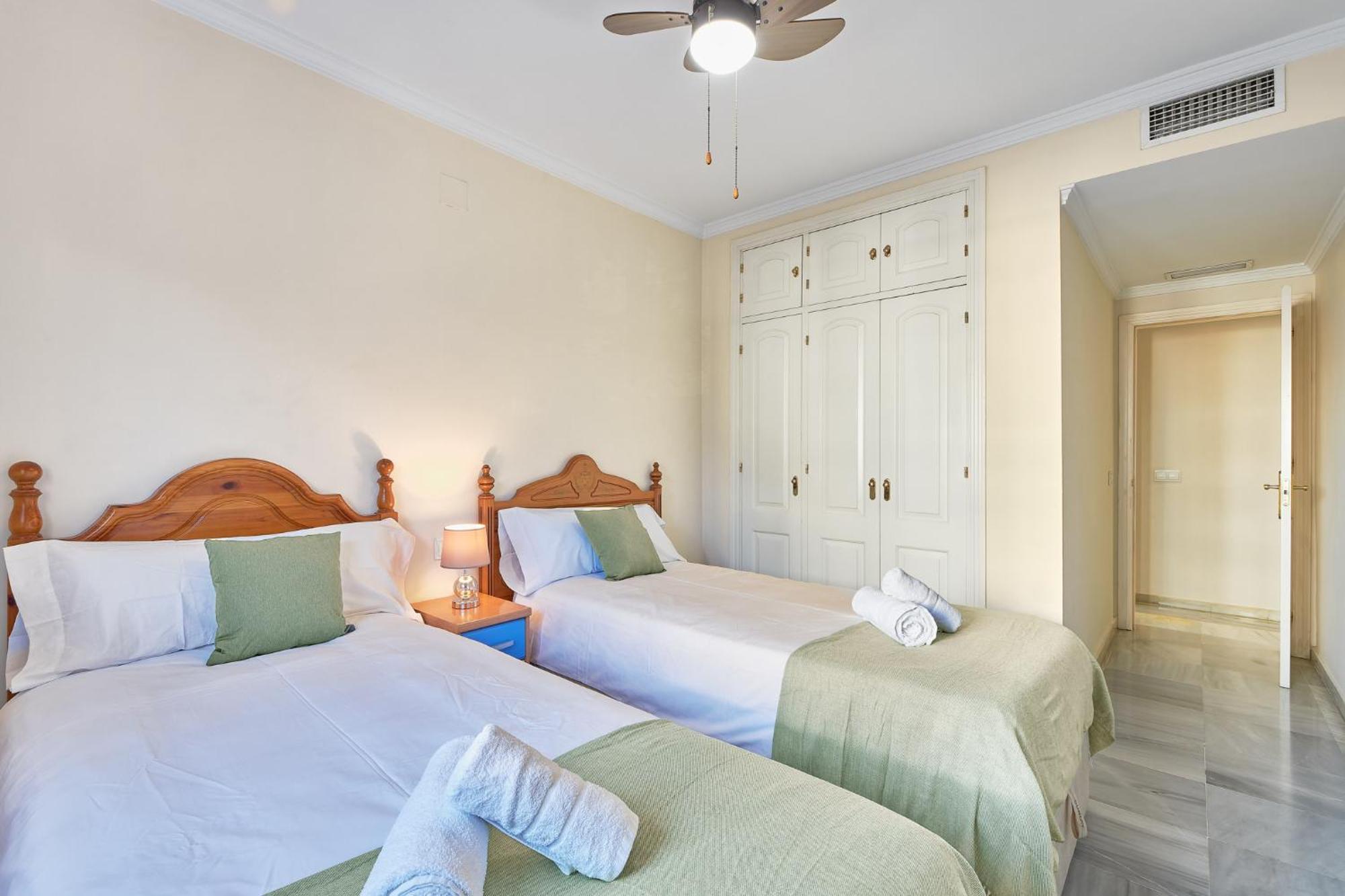 Pacifico Playa Apartment Малага Екстериор снимка