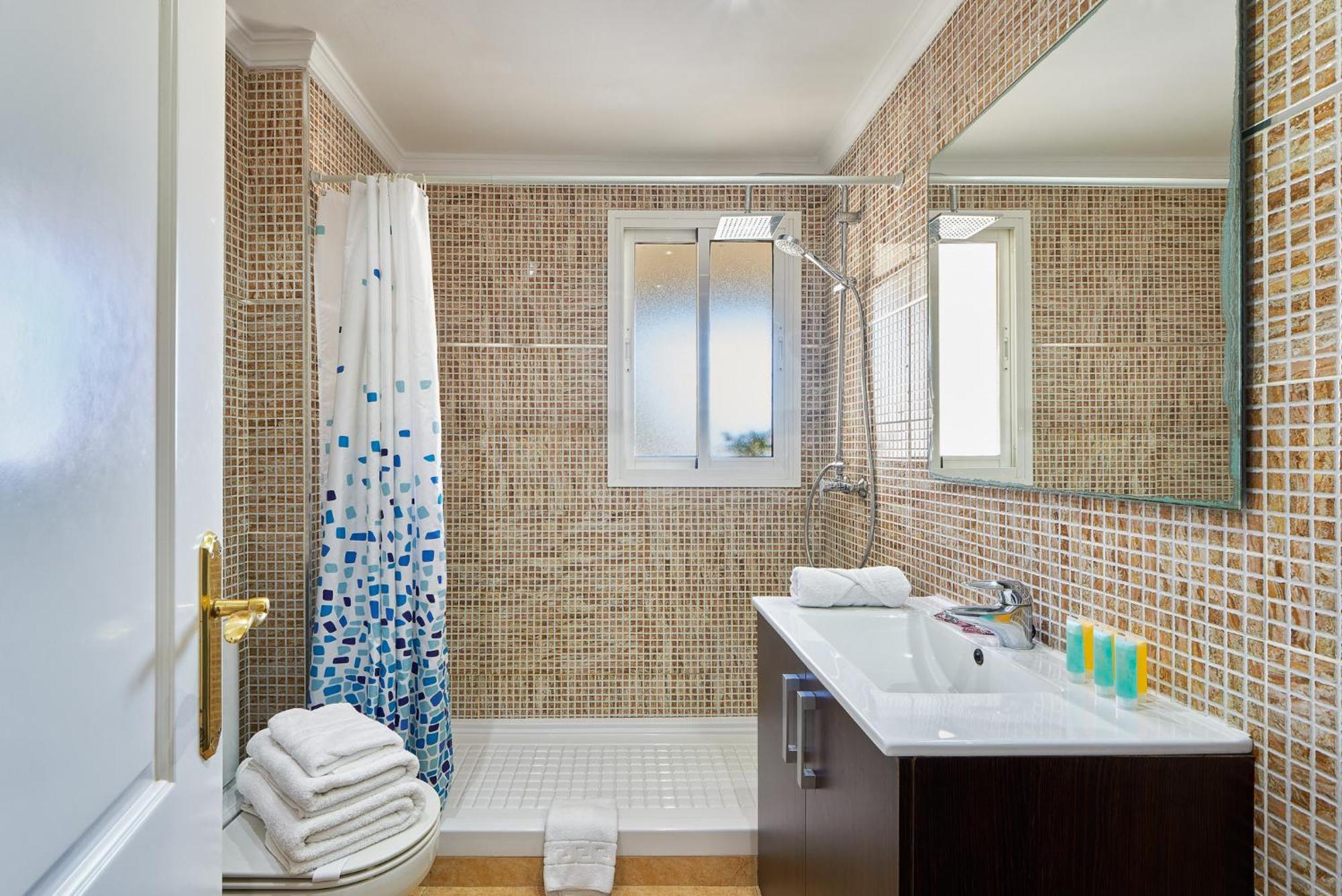 Pacifico Playa Apartment Малага Екстериор снимка